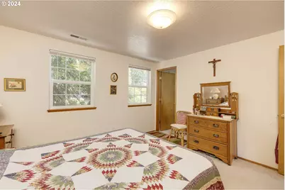 515 SE Palmer Ln, Dayton, OR 97114 - Photo 16