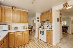 515 SE Palmer Ln, Dayton, OR 97114 - Photo 8