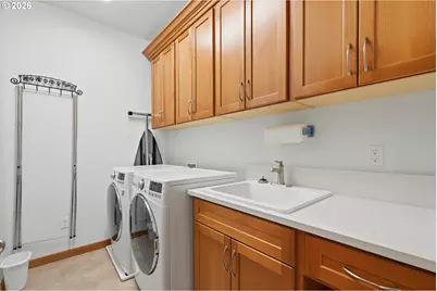 1616 SE 87th Ave, Portland, OR 97216 - Photo 32