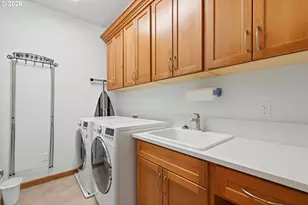1616 SE 87th Ave, Portland, OR 97216 - Photo 32
