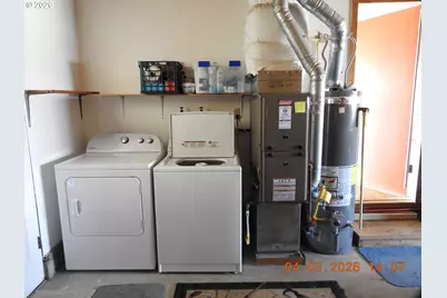 1415 Thompson Rd, Woodburn, OR 97071 - Photo 18