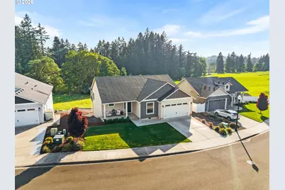 826 W Golden Eagle Dr, La Center, WA 98629 - Photo 1
