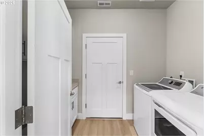 826 W Golden Eagle Dr, La Center, WA 98629 - Photo 24