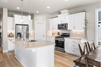 826 W Golden Eagle Dr, La Center, WA 98629 - Photo 8