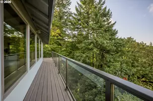 2445 SW Montgomery Dr, Portland, OR 97201 - Photo 32