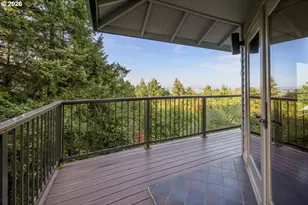 2445 SW Montgomery Dr, Portland, OR 97201 - Photo 30