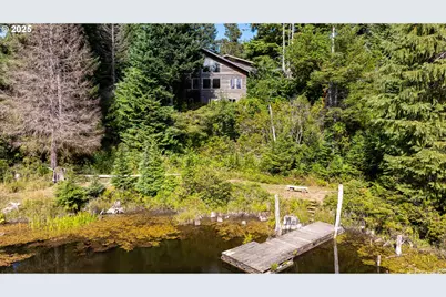 88600 Trout Pond Ln, Bandon, OR 97411 - Photo 2