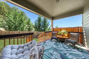 1795 NE Rocky Dr, Roseburg, OR 97470 - Photo 14