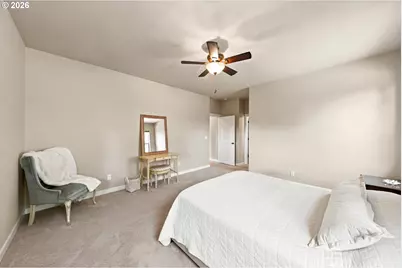 1795 NE Rocky Dr, Roseburg, OR 97470 - Photo 20