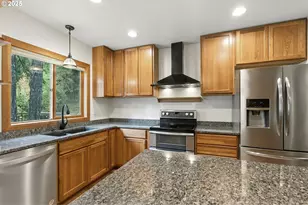 29051 Fox Hollow Rd, Eugene, OR 97405 - Photo 6