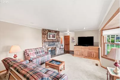 34361 SW Riverside Dr, Albany, OR 97321 - Photo 4