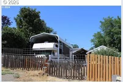 707 Harrison St, Wasco, OR 97065 - Photo 12