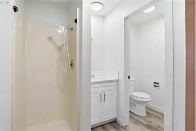 8818 NW 18th Ave, Vancouver, WA 98665 - Photo 26