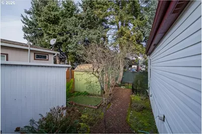 835 SE 1st Ave, Canby, OR 97013 - Photo 36