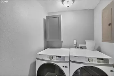 540 NE 94th Ave, Portland, OR 97220 - Photo 16