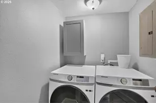 540 NE 94th Ave, Portland, OR 97220 - Photo 16
