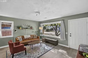 540 NE 94th Ave, Portland, OR 97220 - Photo 4