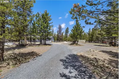 11421 Burlwood Dr, La Pine, OR 97739 - Photo 2