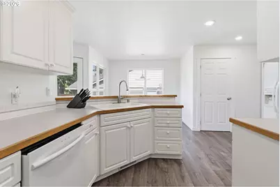 5535 NW Jackson St, Camas, WA 98607 - Photo 8