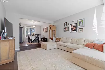 3619 N Knoll Dr, Newberg, OR 97132 - Photo 2