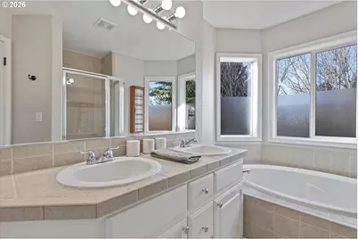 3619 N Knoll Dr, Newberg, OR 97132 - Photo 32