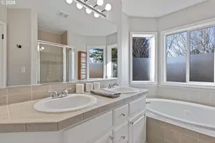 3619 N Knoll Dr, Newberg, OR 97132 - Photo 32