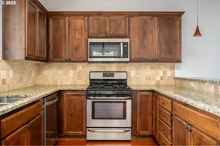 17550 SW Vanguard Ln, Beaverton, OR 97007 - Photo 14