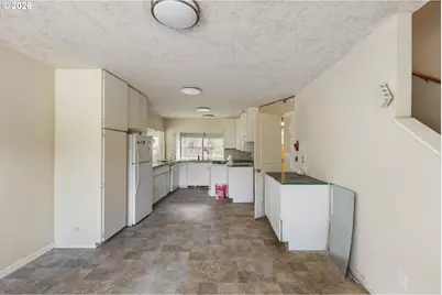 591 Mill St, Canyonville, OR 97417 - Photo 10