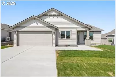 204 Tiber St, Boardman, OR 97818 - Photo 1