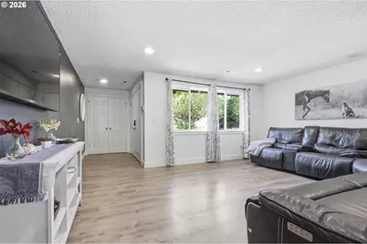 10011 NW 27th Ave, Vancouver, WA 98685 - Photo 4