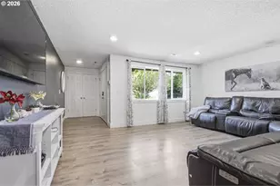10011 NW 27th Ave, Vancouver, WA 98685 - Photo 4