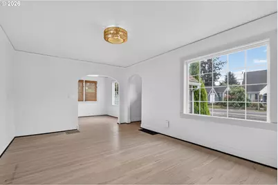 2275 Center St NE, Salem, OR 97301 - Photo 4