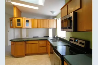 145 River Rd, Junction City, OR 97448 - Photo 14