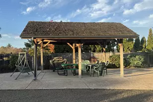 145 River Rd, Junction City, OR 97448 - Photo 4