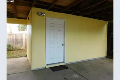 145 River Rd, Junction City, OR 97448 - Photo 6