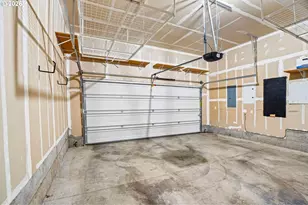 10573 NE Summer Falls St, Hillsboro, OR 97006 - Photo 26