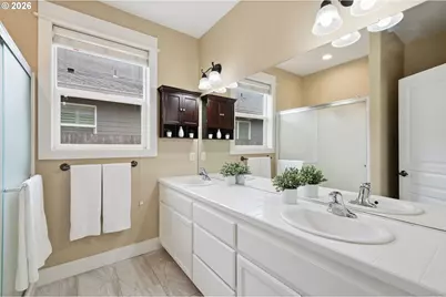 1046 Green Meadows Ave, Junction City, OR 97448 - Photo 18