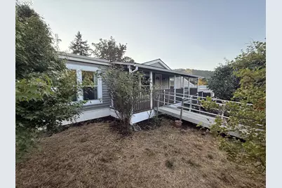 373 Hayhurst Rd, Yoncalla, OR 97499 - Photo 12