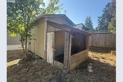 373 Hayhurst Rd, Yoncalla, OR 97499 - Photo 28