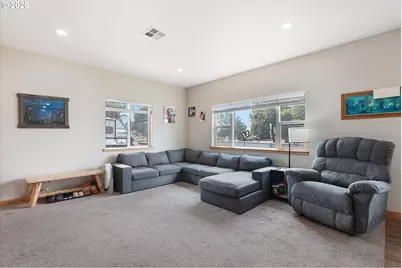 101 E Park St, Enterprise, OR 97828 - Photo 6