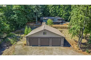 13290 SW Menlor Ln, Tigard, OR 97223 - Photo 2