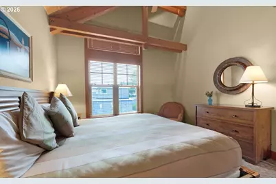 132 E Surfcrest Ave, Cannon Beach, OR 97110 - Photo 22