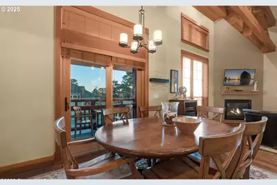 132 E Surfcrest Ave, Cannon Beach, OR 97110 - Photo 12