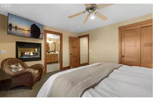 132 E Surfcrest Ave, Cannon Beach, OR 97110 - Photo 18