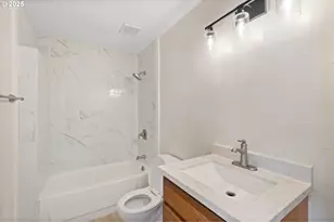 351 40th St, Springfield, OR 97478 - Photo 8