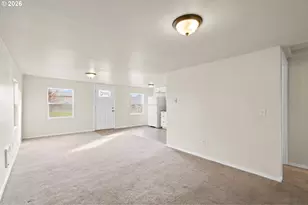 709 SW 16th St, Pendleton, OR 97801 - Photo 6