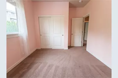 13049 SE Meadehill Ave, Happy Valley, OR 97086 - Photo 4