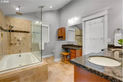 725 Carrera Ln, Lake Oswego, OR 97034 - Photo 18
