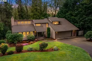 725 Carrera Ln, Lake Oswego, OR 97034 - Photo 1