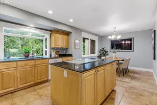 725 Carrera Ln, Lake Oswego, OR 97034 - Photo 10